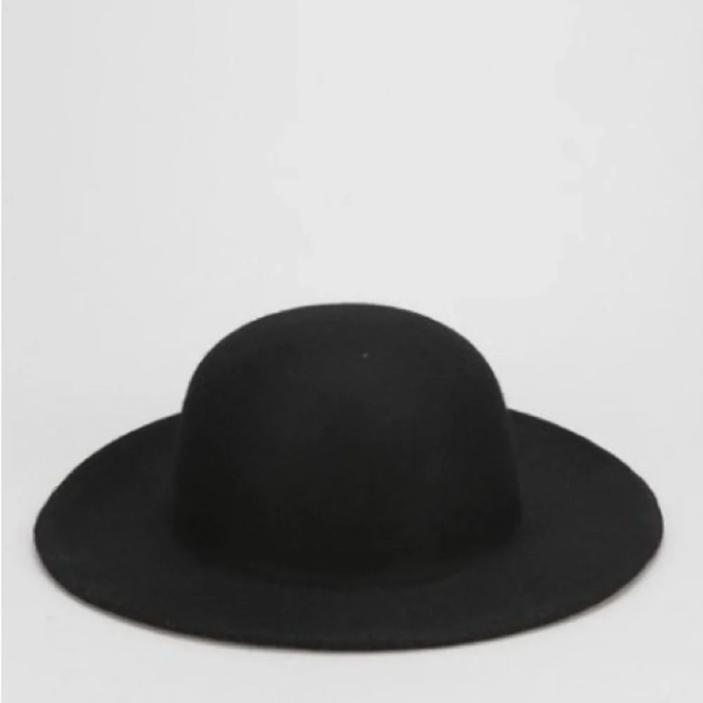 Black wool hat - Picture 1 of 2